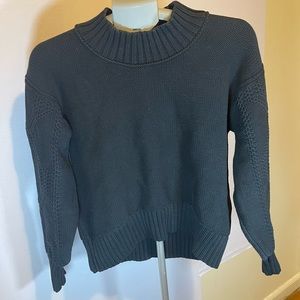 Everlane black women sweater medium